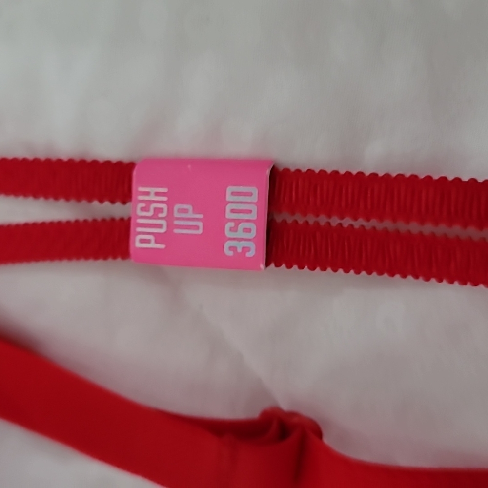 Pink Victoria Secret Bra - Picture 4 of 4